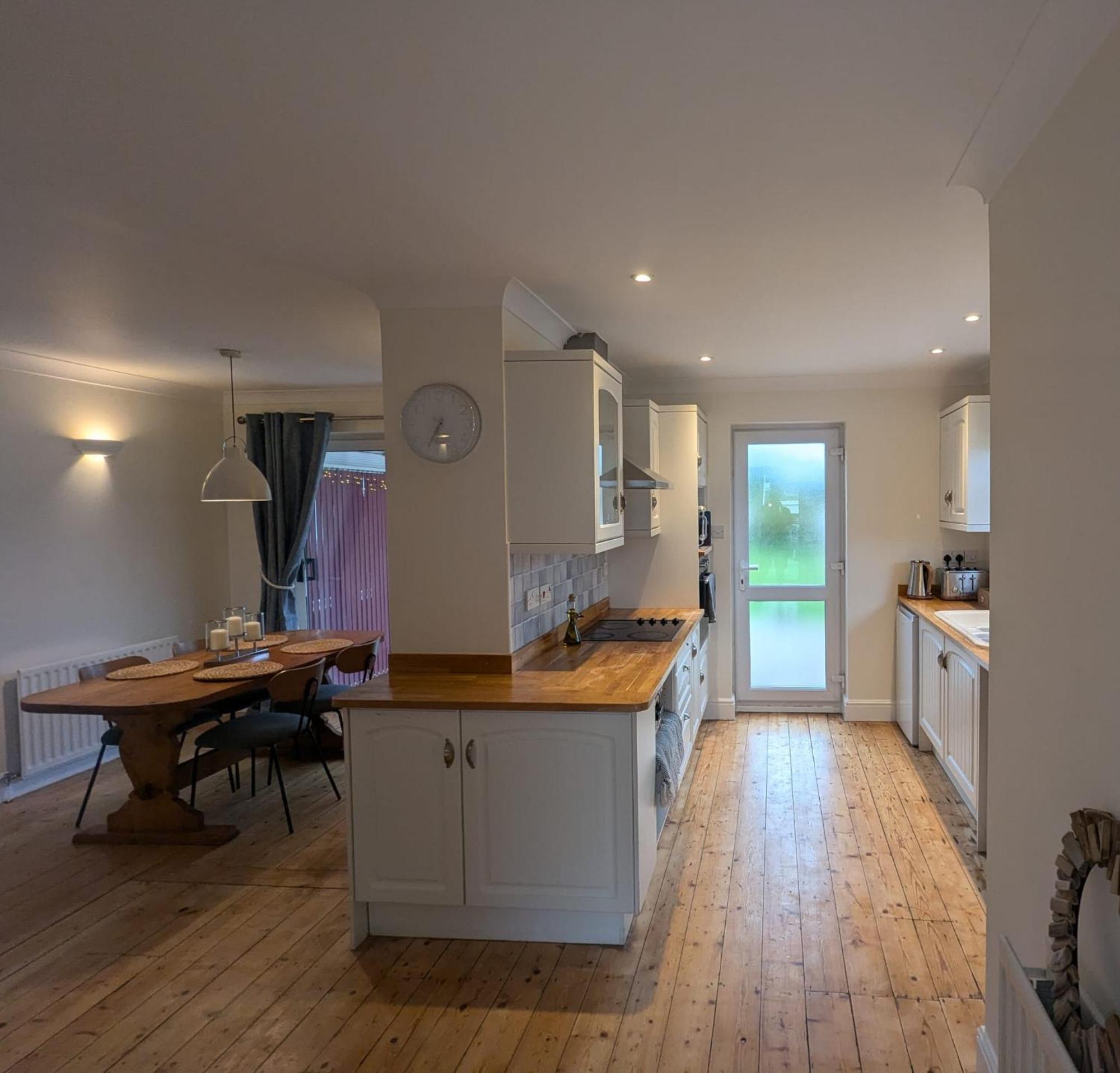 5 Edgebury Apartment Puriton Exterior photo